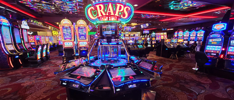 Casino Royale Slot Machines  Las Vegas Table & Crap Gaming
